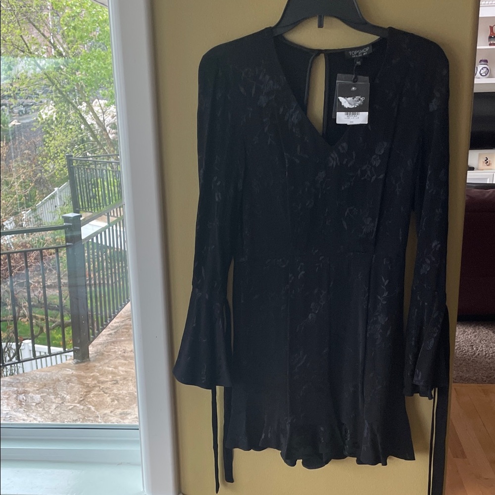 NWT Topshop Black Floral Jacquard Mini Dress Skort with V-Neck